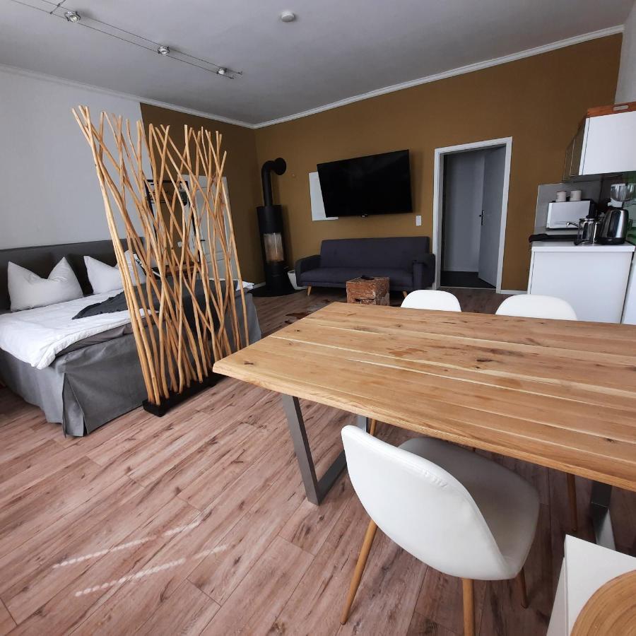 Business-Lodging Apartmenthaus Hoehr-Grenzhausen Exterior photo